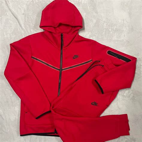 red nike tech set